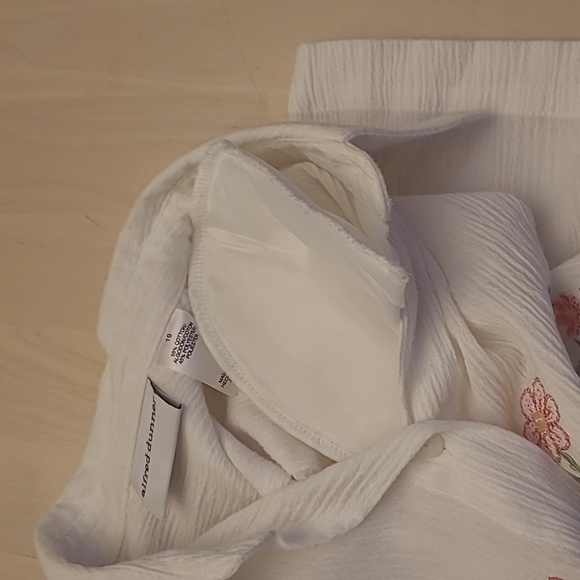 NWOT Alfred Dunner Embroidered and Beaded Floral/Kitsch Short Sleeved Blouse - Picture 12 of 13